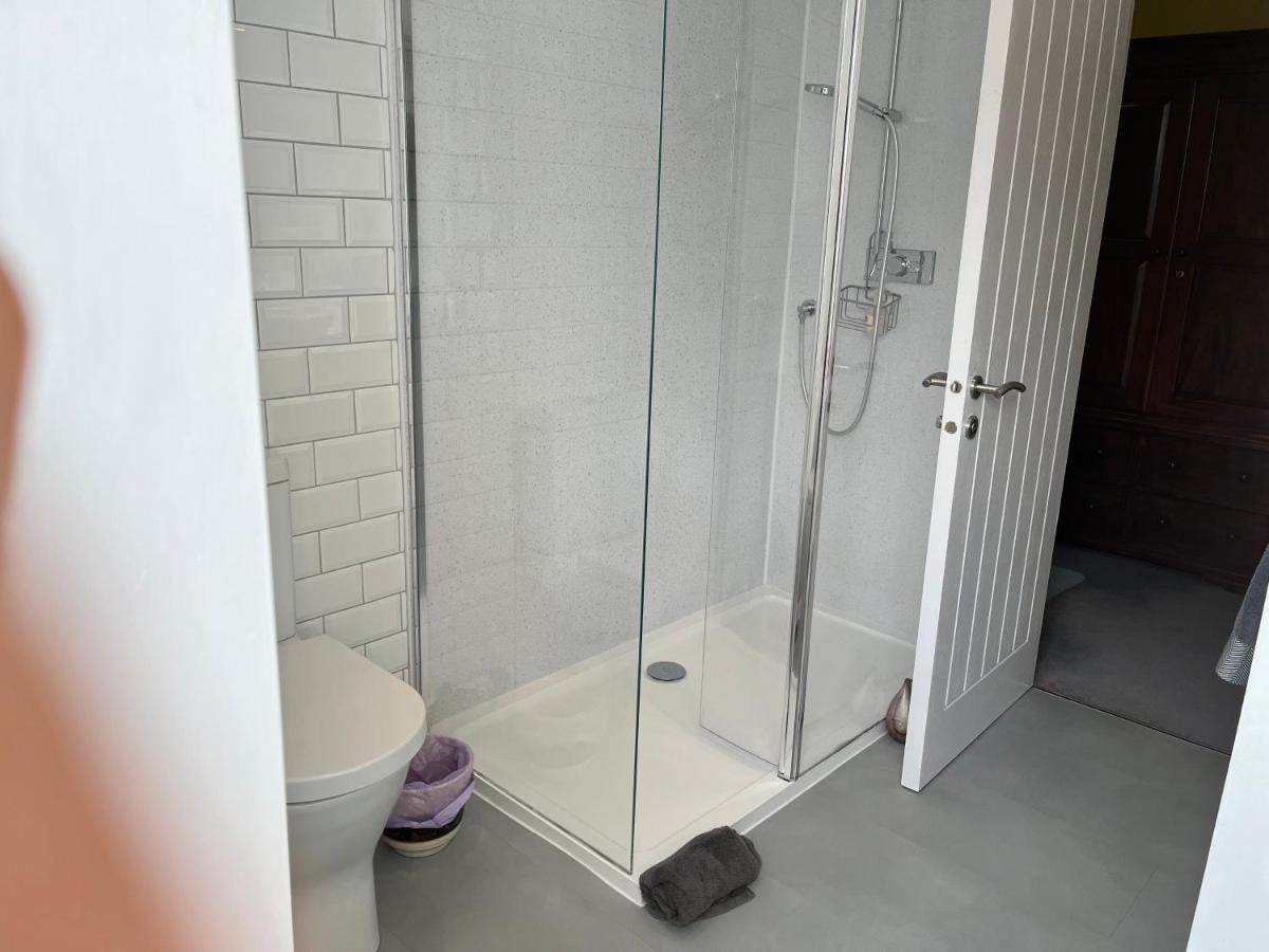 St John'S Town Of Dalry Glentress Apartment 1 Ngoại thất bức ảnh